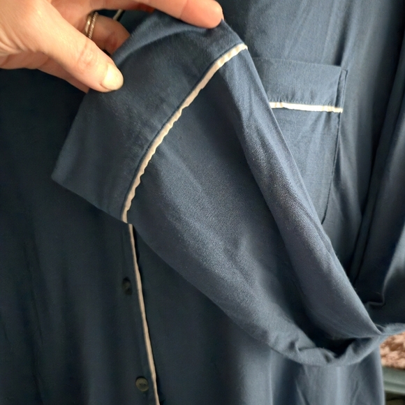 Victoria's Secret Blue Button-Down Top - Picture 4 of 10